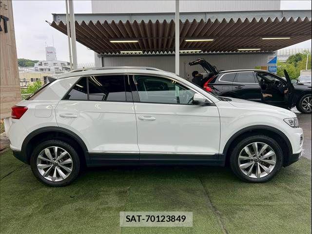 VolksWagen T-ROC 2021-05 7360503-14