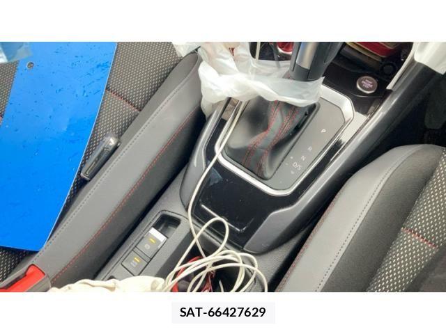 VolksWagen T-ROC 2021-06 7458869-19