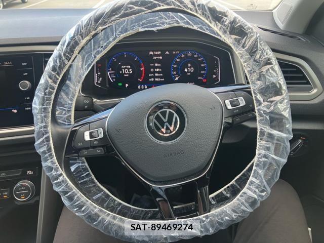 VolksWagen T-ROC 2022-03 7458870-14