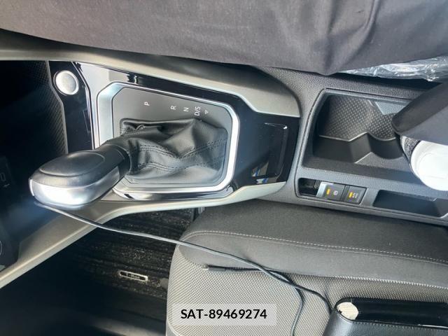 VolksWagen T-ROC 2022-03 7458870-24