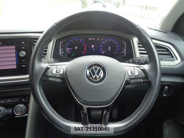 VolksWagen T-ROC 2021-07 7503795-10