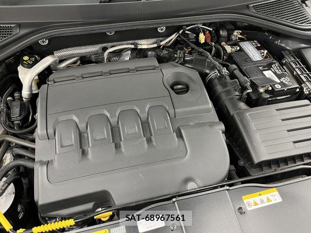 VolksWagen T-ROC 2022-10 7621372-12