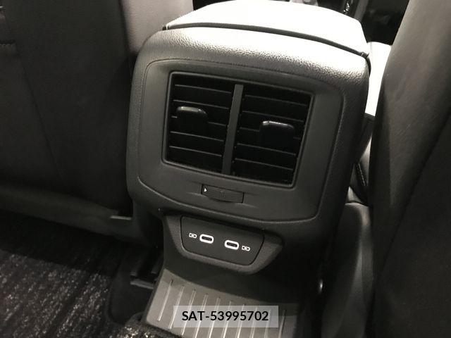 VolksWagen T-ROC 2023-06 7621370-20