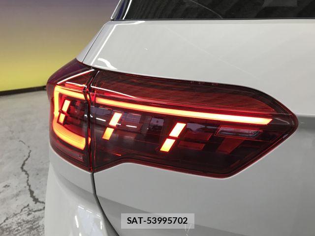 VolksWagen T-ROC 2023-06 7621370-26