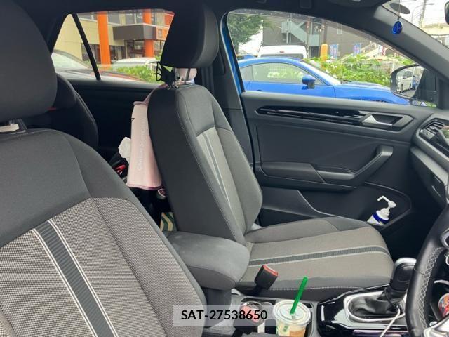 VolksWagen T-ROC 2022-05 7621373-9