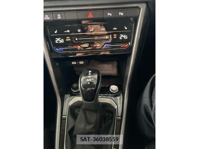 VolksWagen T-ROC 2023-09 7730772-12
