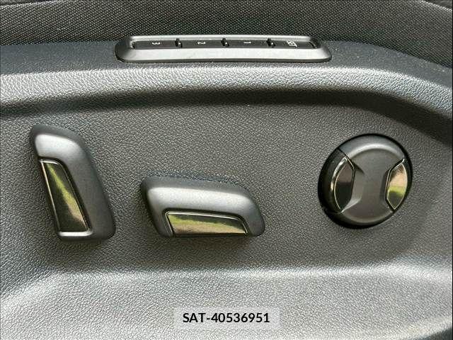 VolksWagen T-ROC 2023-09 7790541-10