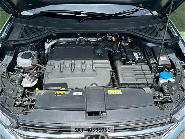 VolksWagen T-ROC 2023-09 7790541-11