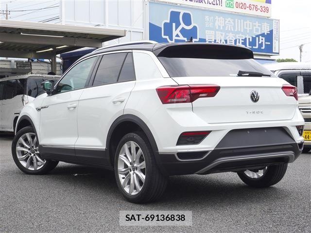 VolksWagen T-ROC 2021-10 7790540-3