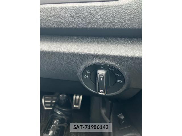 VolksWagen T-ROC 2020-10 7880531-16