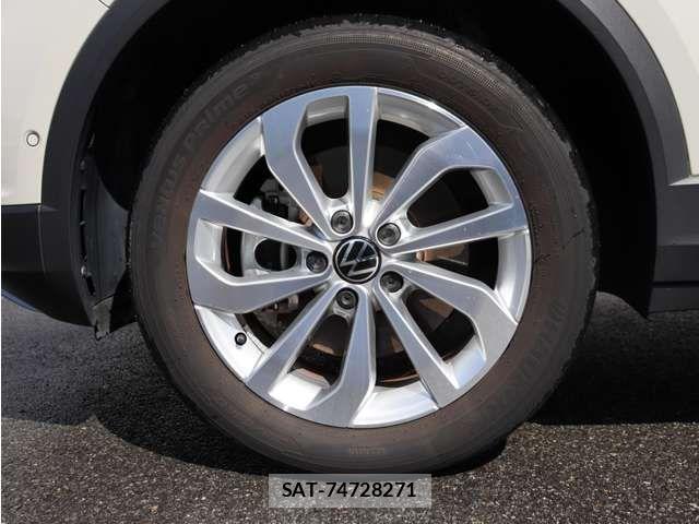 VolksWagen T-ROC 2023-04 7880530-8