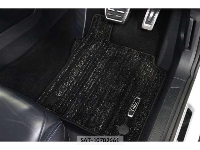VolksWagen T-ROC 2023-04 7964417-26