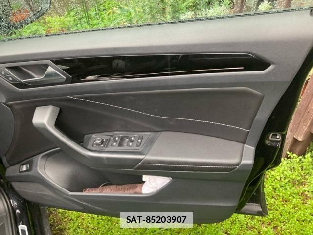 VolksWagen T-ROC 2023-03 7981593-10