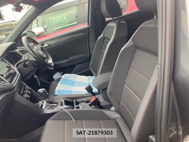 VolksWagen T-ROC 2022-03 8039223-11