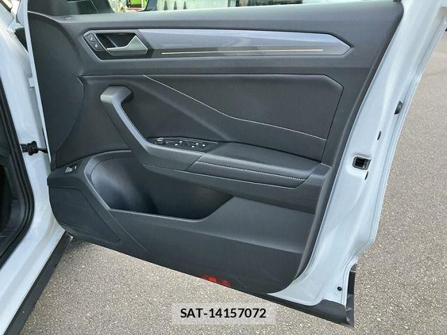 VolksWagen T-ROC 2024-02 8039221-11