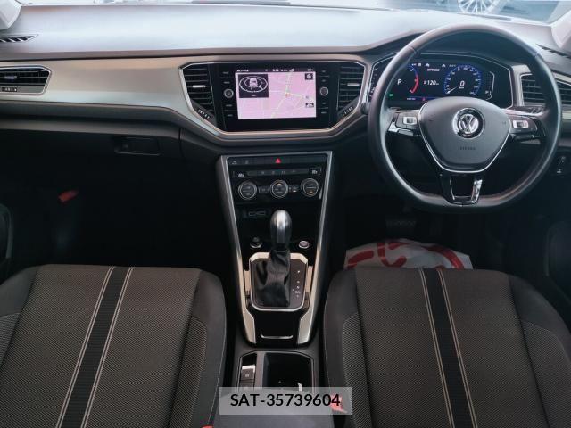 VolksWagen T-ROC 2020-11 8039222-16
