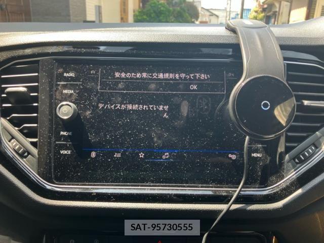 VolksWagen T-ROC 2022-01 8102750-16