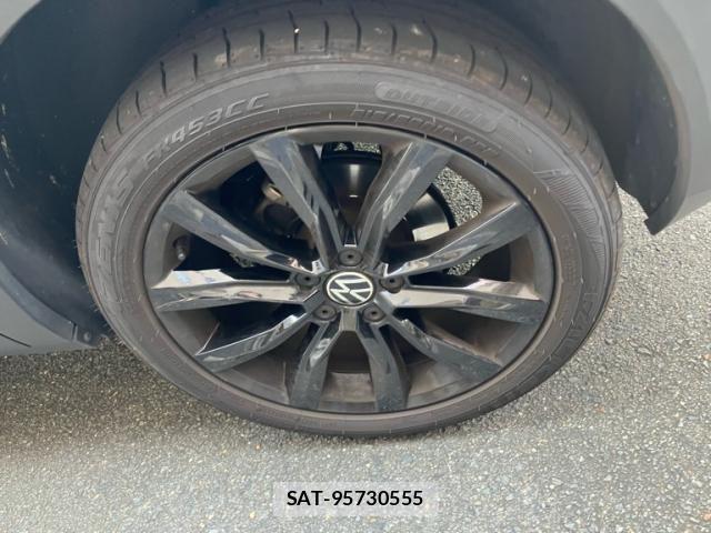 VolksWagen T-ROC 2022-01 8102750-7