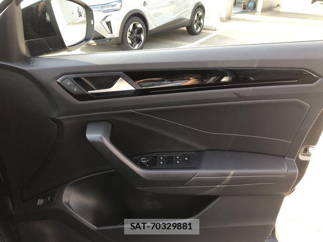 VolksWagen T-ROC 2025-05 8133034-23