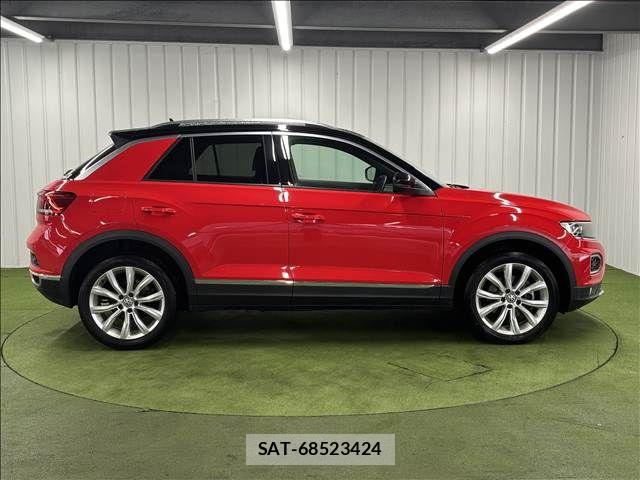 VolksWagen T-ROC 2021-02 8147013-14