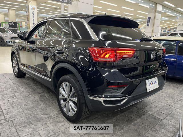 VolksWagen T-ROC 2021-11 8211042-9