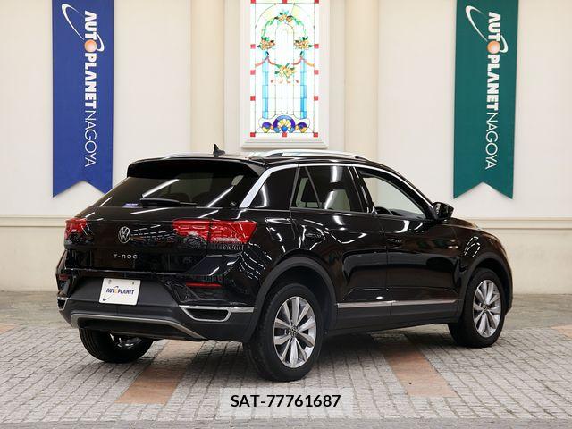 VolksWagen T-ROC 2021-11 8211042-2