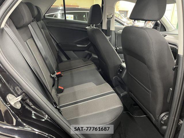 VolksWagen T-ROC 2021-11 8211042-4