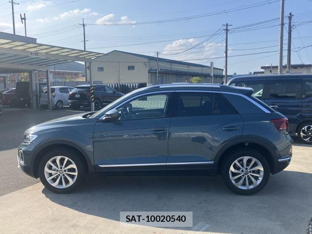 VolksWagen T-ROC 2025-03 8211040-4