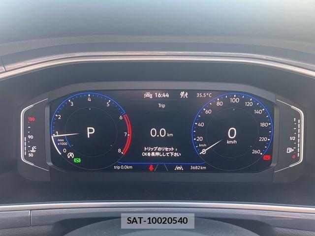 VolksWagen T-ROC 2025-03 8211040-6