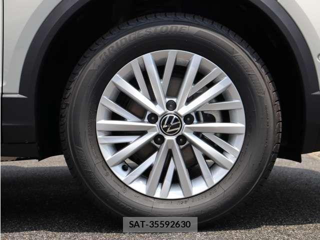 VolksWagen T-ROC 2026-03 8211037-11