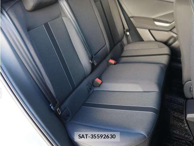 VolksWagen T-ROC 2026-03 8211037-15