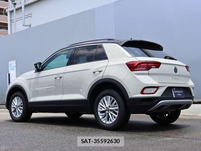 VolksWagen T-ROC 2026-03 8211037-3