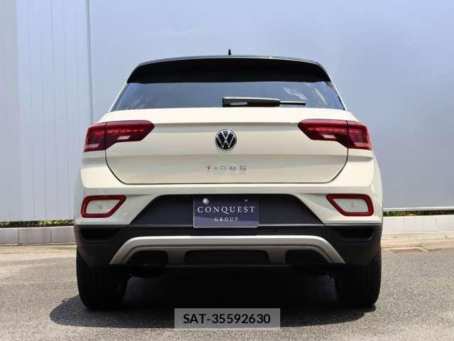 VolksWagen T-ROC 2026-03 8211037-4