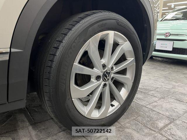 VolksWagen T-ROC 2022-10 8211041-10