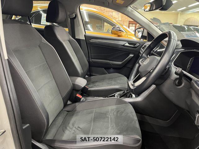 VolksWagen T-ROC 2022-10 8211041-3