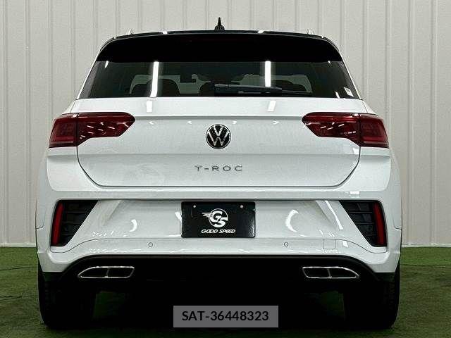 VolksWagen T-ROC 2023-07 8247176-12