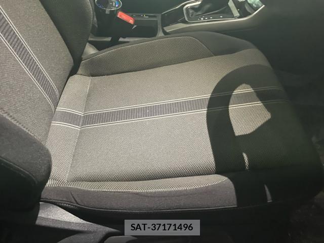 VolksWagen T-ROC 2022-03 8247178-10