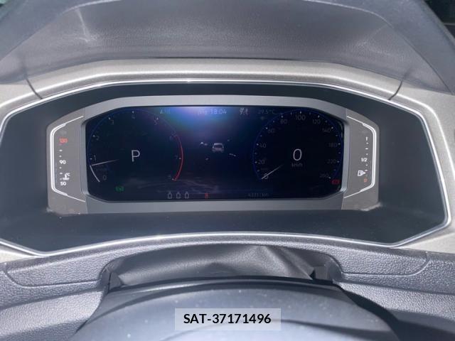 VolksWagen T-ROC 2022-03 8247178-16