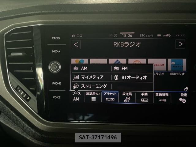 VolksWagen T-ROC 2022-03 8247178-24
