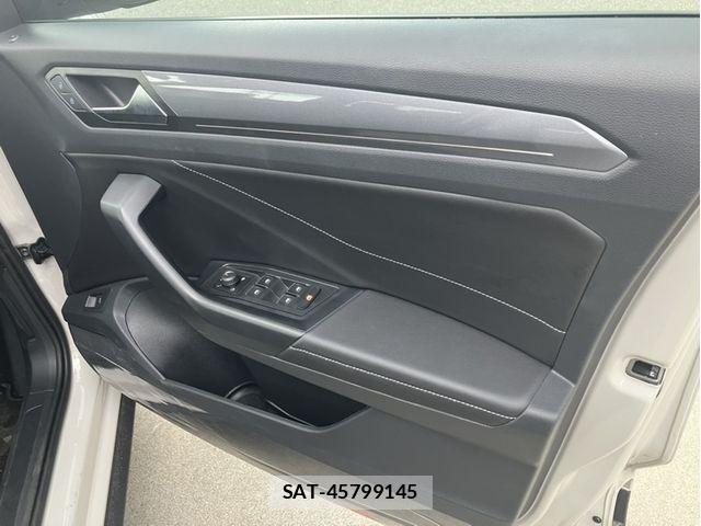 VolksWagen T-ROC 2025-06 8318130-10