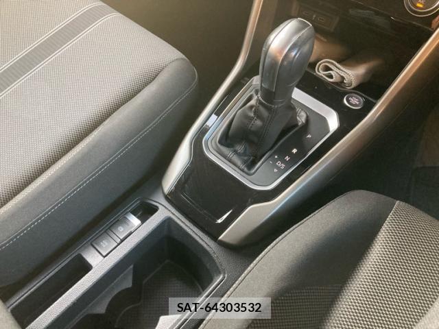 VolksWagen T-ROC 2021-04 8337941-16