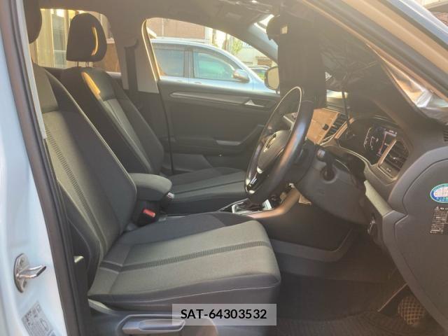 VolksWagen T-ROC 2021-04 8337941-24