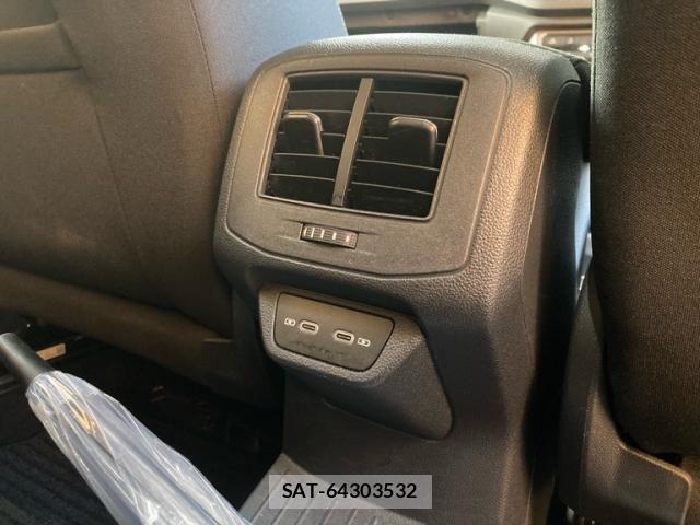 VolksWagen T-ROC 2021-04 8337941-27