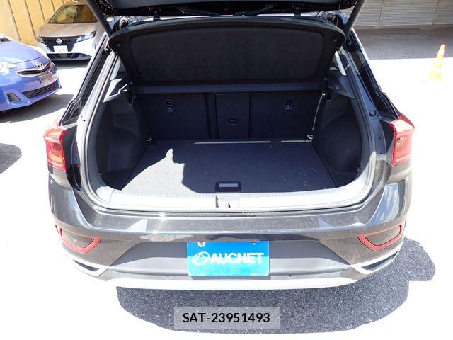 VolksWagen T-ROC 2023-09 8355900-23