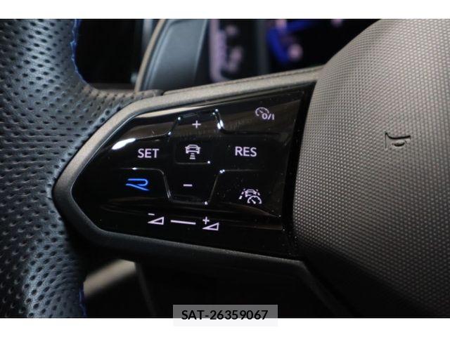 VolksWagen T-ROC 2024-10 8355898-21