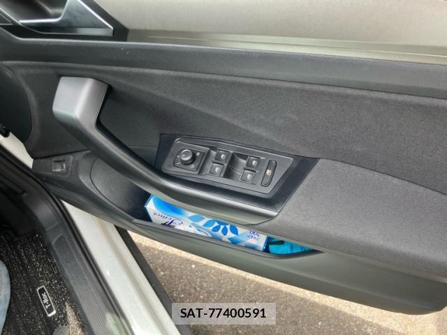 VolksWagen T-ROC 2022-02 8415884-10