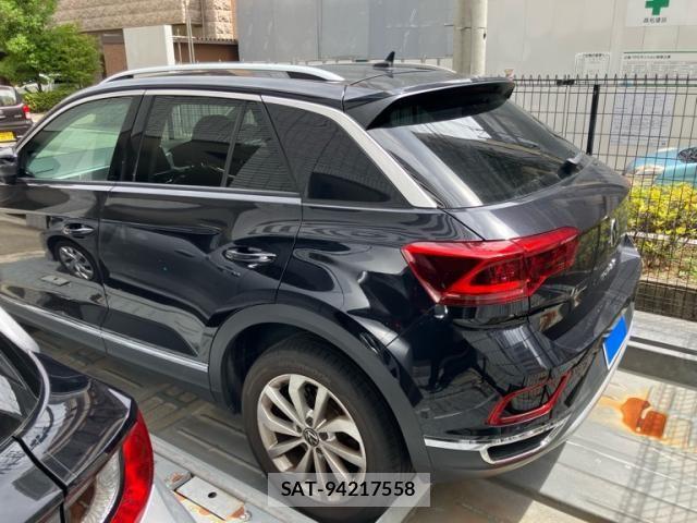 VolksWagen T-ROC 2023-05 8439122-3
