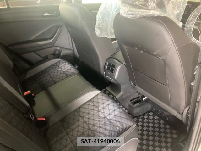VolksWagen T-ROC 2023-12 8439115-13