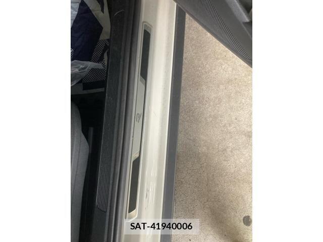 VolksWagen T-ROC 2023-12 8439115-8