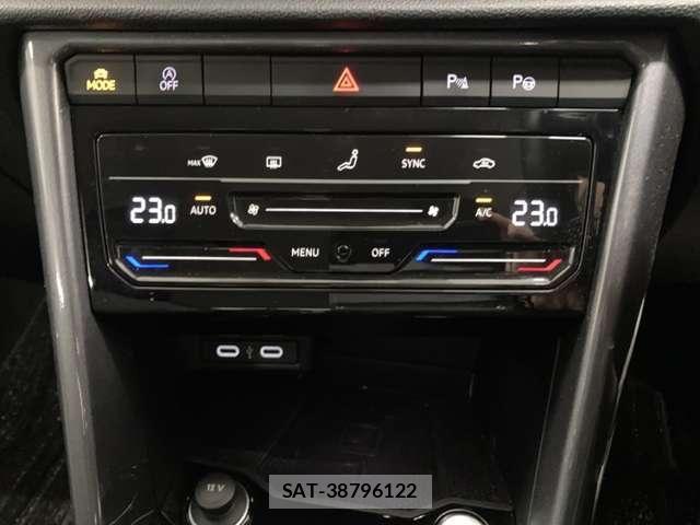 VolksWagen T-ROC 2024-03 8528258-13